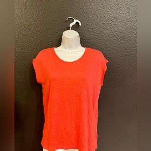 TAHARI 100% Linen tee
